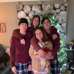 Meet your Posher, Cheri